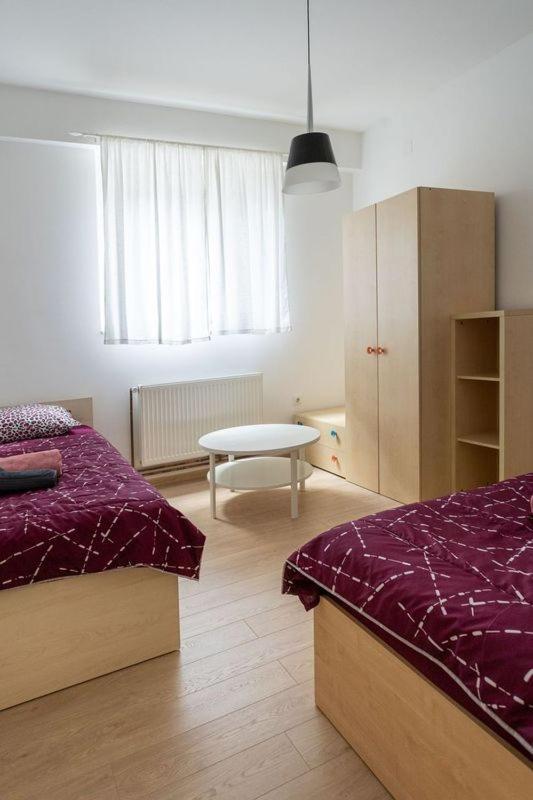 Hostel Denica สโกเปีย ภายนอก รูปภาพ