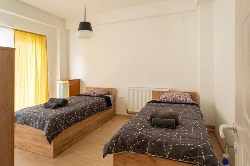 Hostel Denica สโกเปีย ภายนอก รูปภาพ