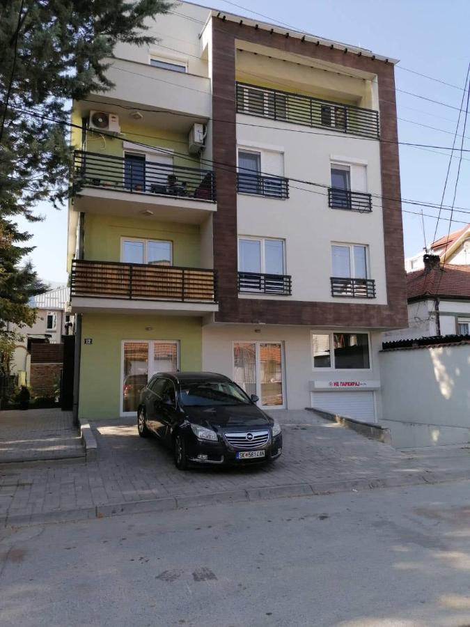 Hostel Denica สโกเปีย ภายนอก รูปภาพ